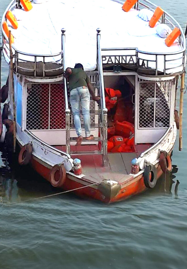 Boat Booking in Varanasi